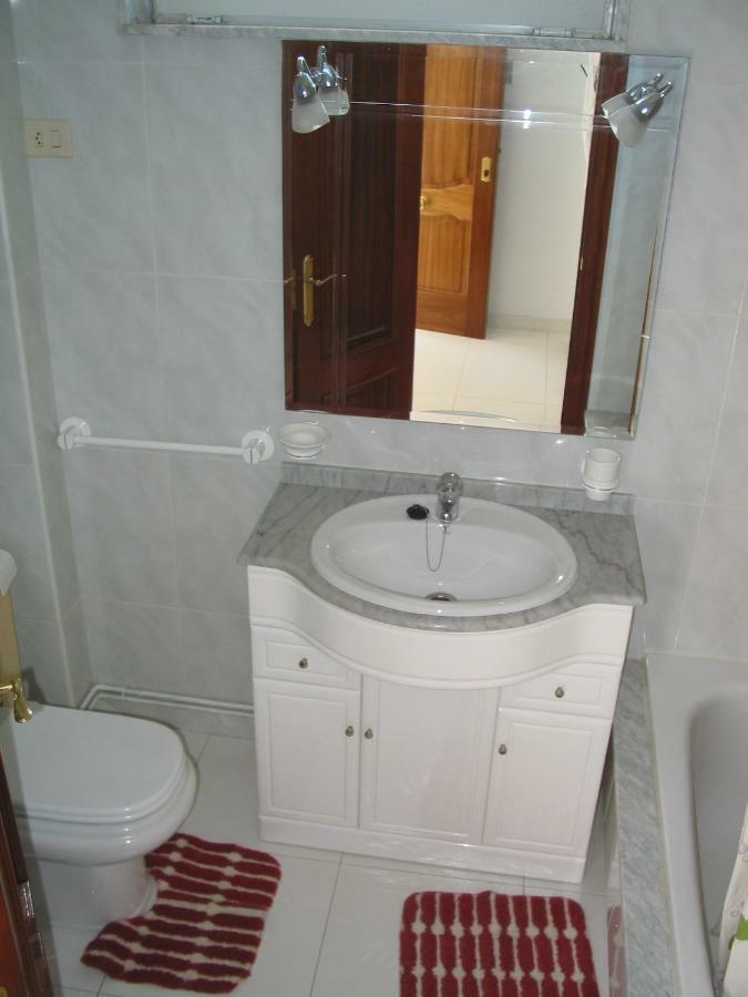 Apartamentos Monica °3 O Pindo Buitenkant foto